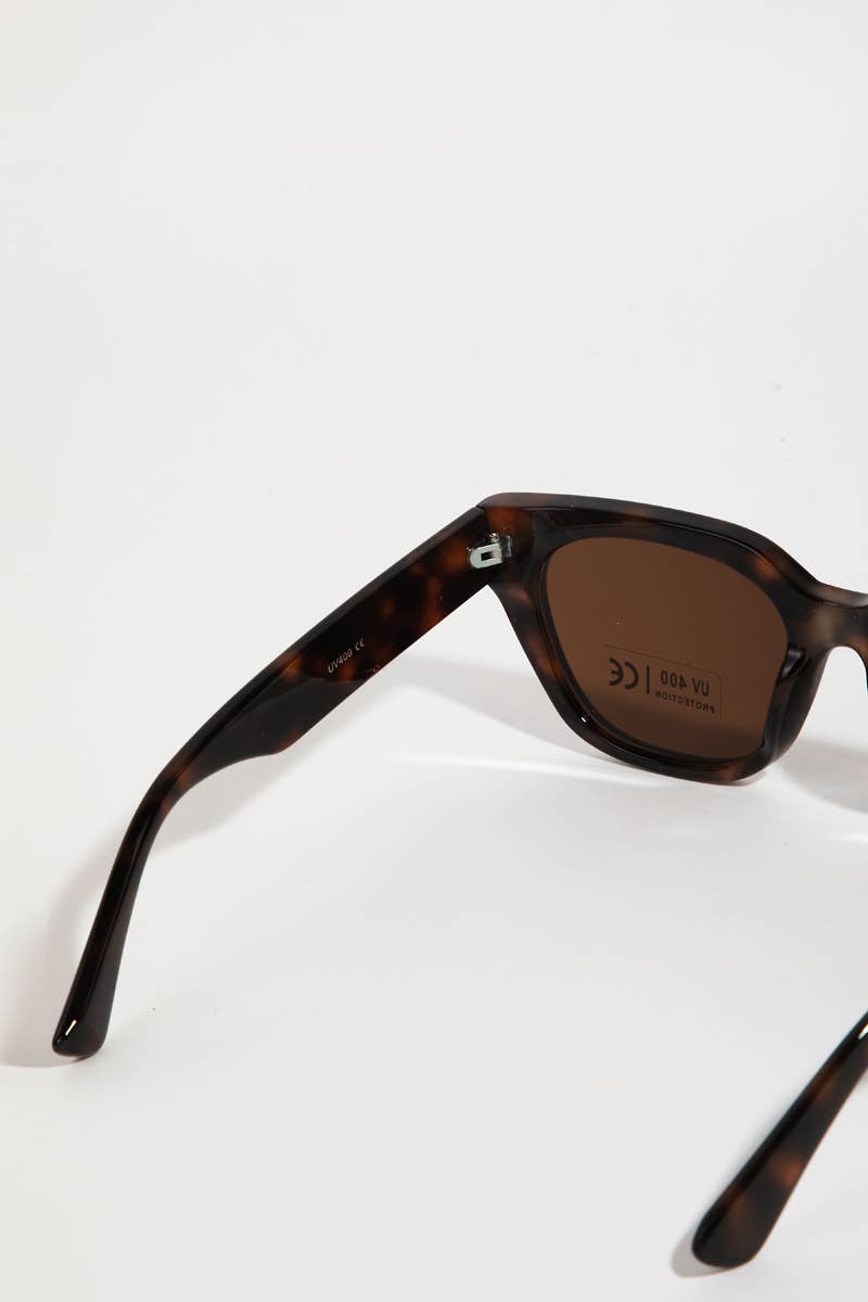 Butterfly Frame Sunglasses: Assorted