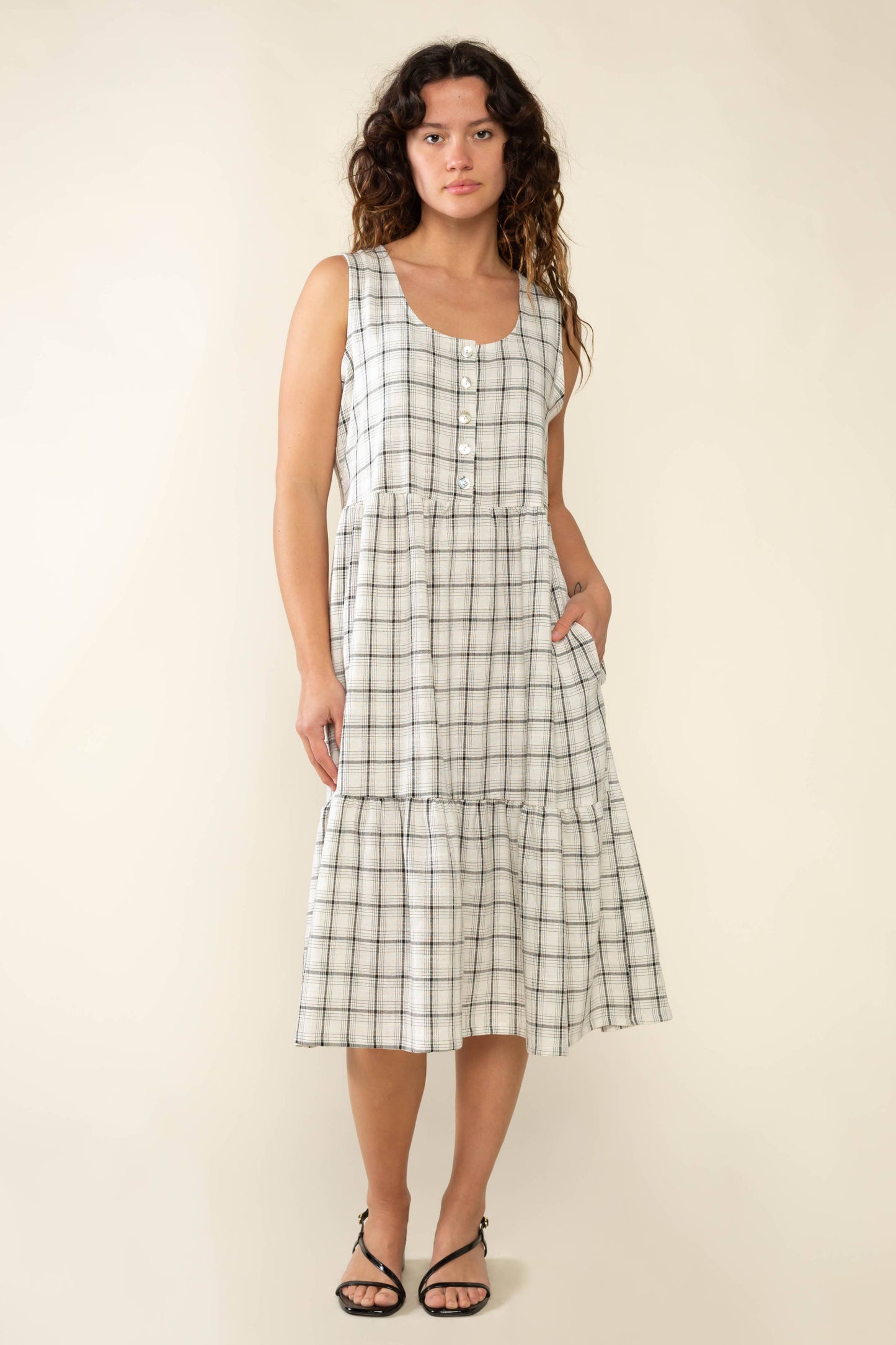 Miley Plaid Dress: Ivory & Black Plaid