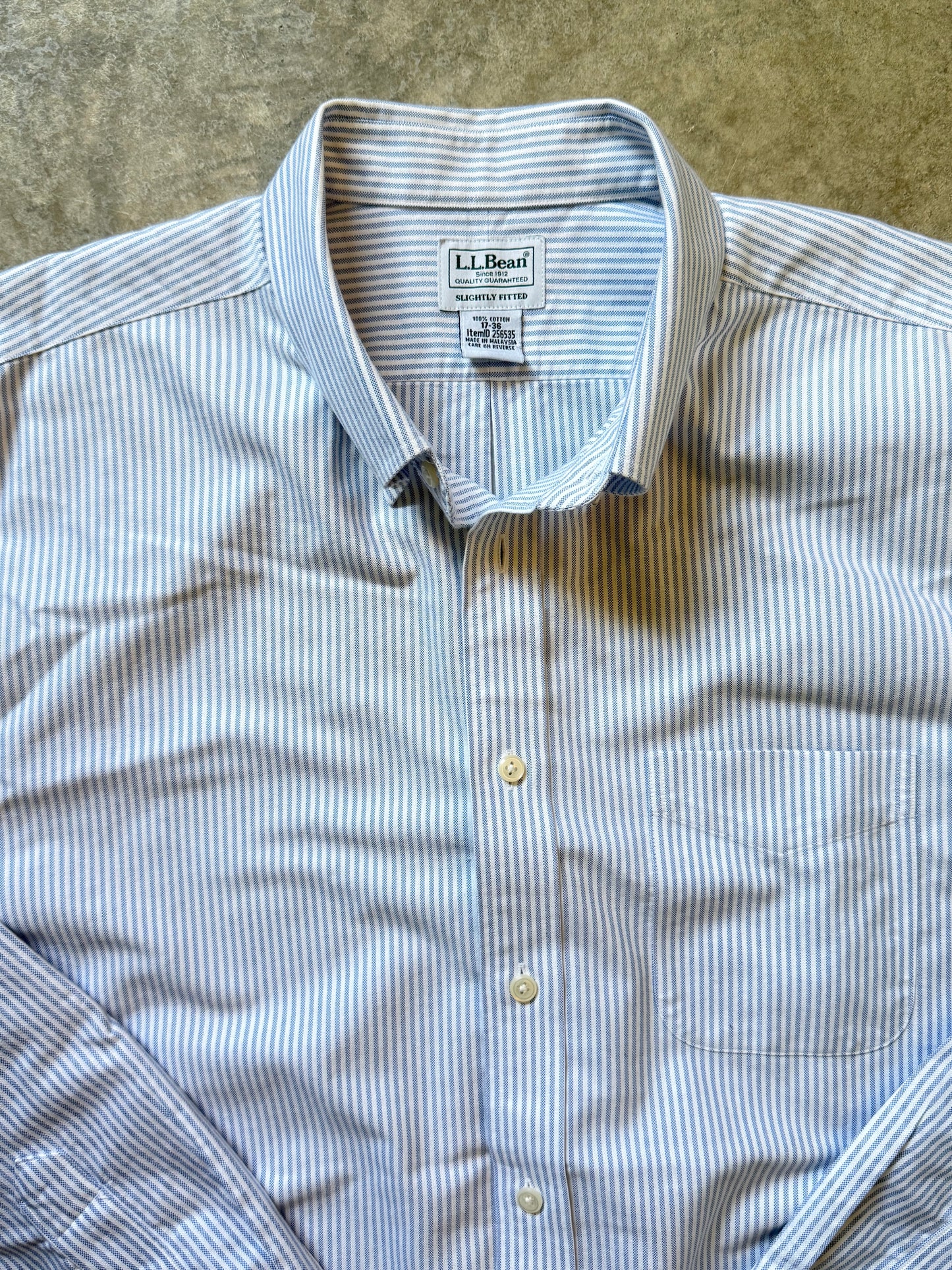LL Bean 100% Cotton Oxford Button Up