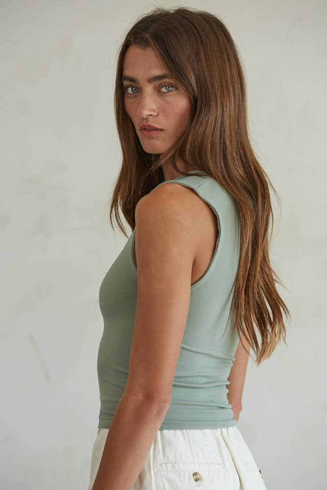 Double Layered Seamless Top: Black