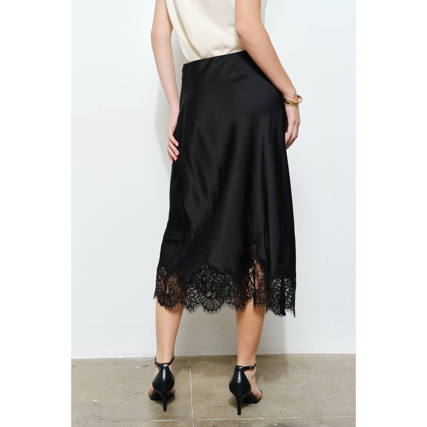 Poppy Classic Silky with Lace Midi Skirt