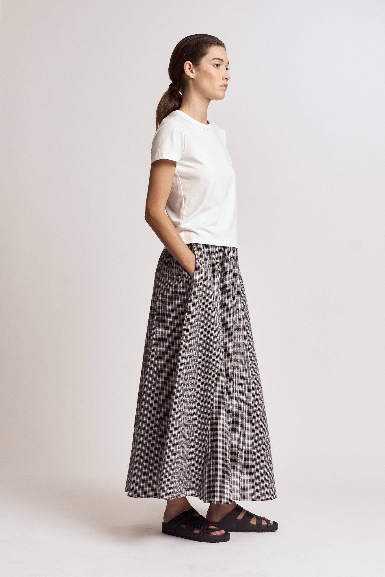 Laurel Essential Round Neck Tee
