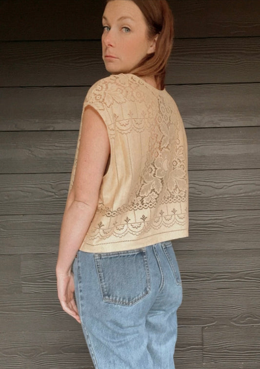 Signature Lace Tablecloth Top