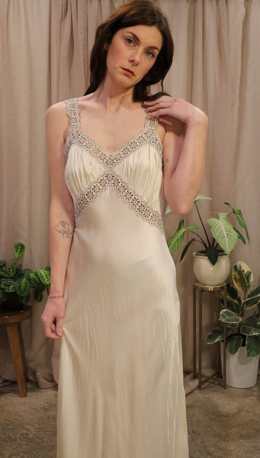 Vintage Heavenly Lingerie by Fischer Maxi Nightgown era 50’s-60’s