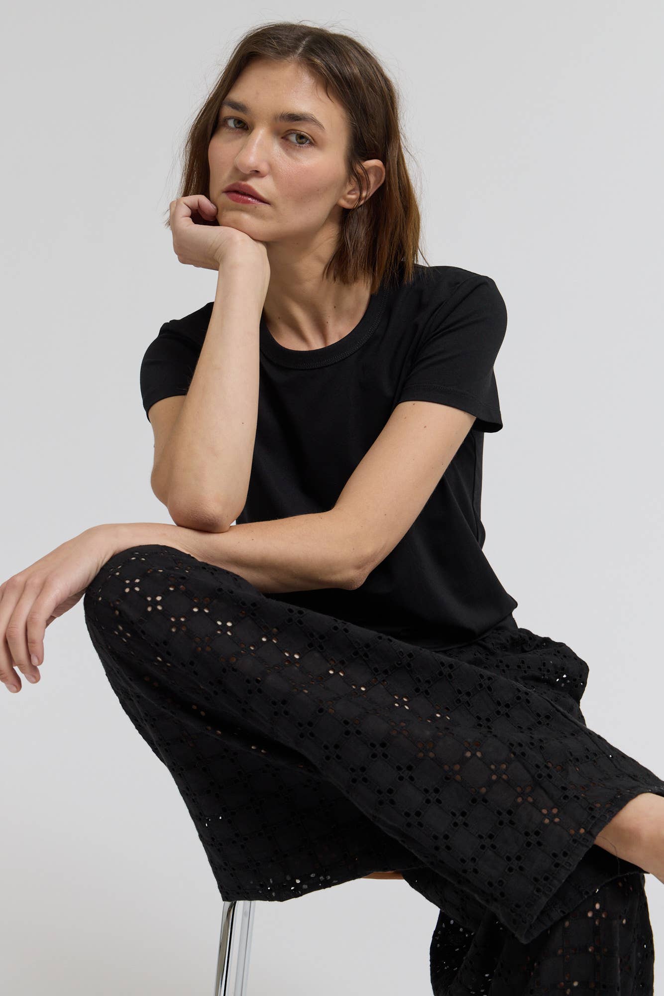 Laurel Essential Round Neck Tee