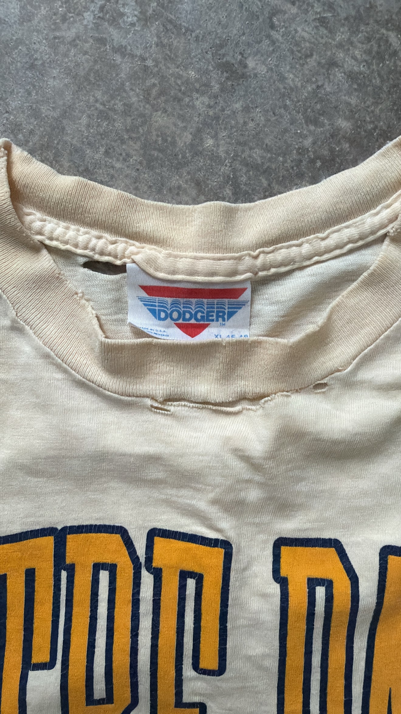 Vintage 80’s Distressed Collar Notre Dame Tee
