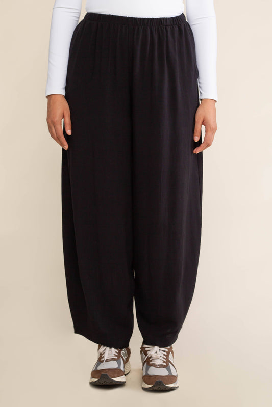 Sloane Linen Lantern Pant | Mid Rise Barrel Black