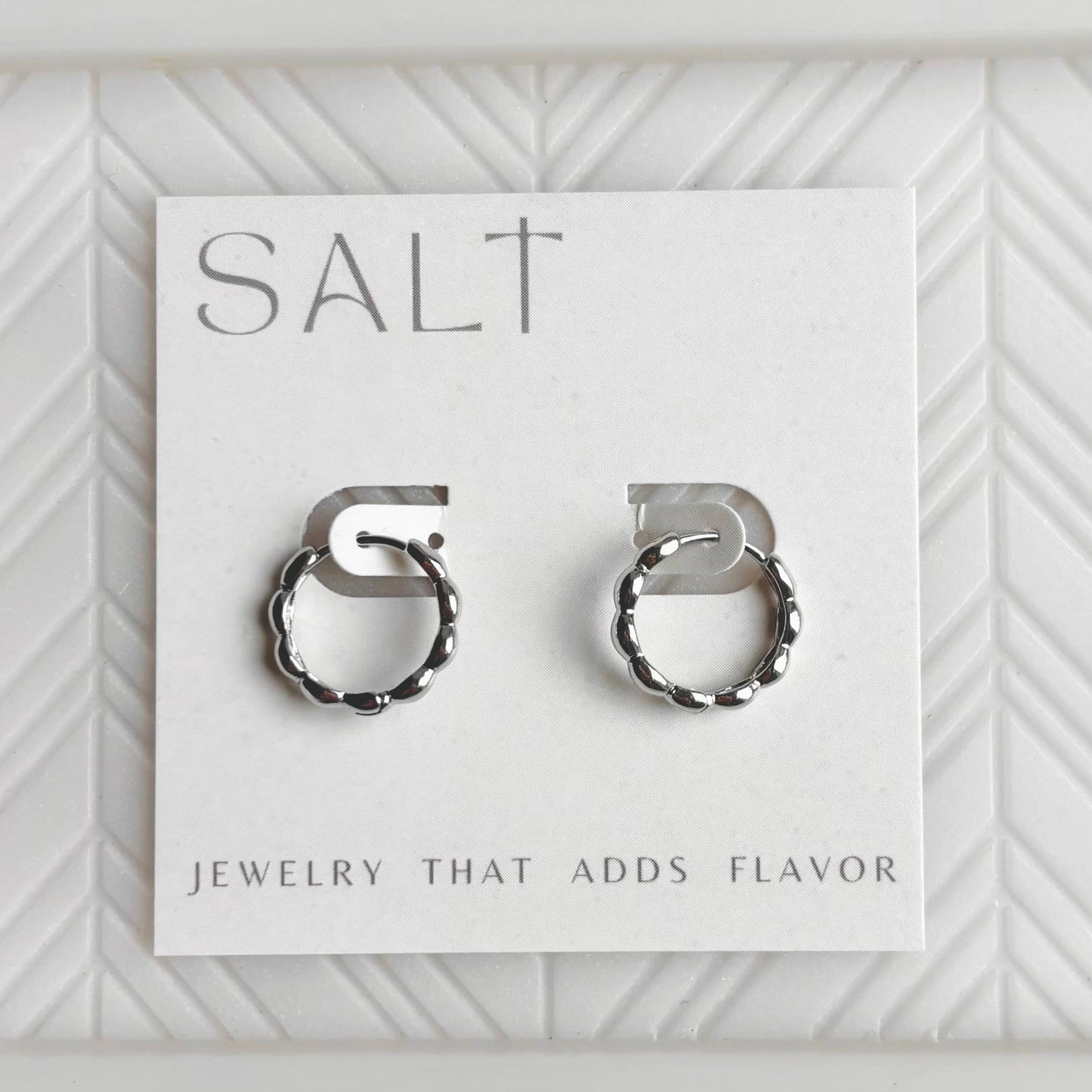 Wavy Hoop Earrings | dainty clasp hoops
