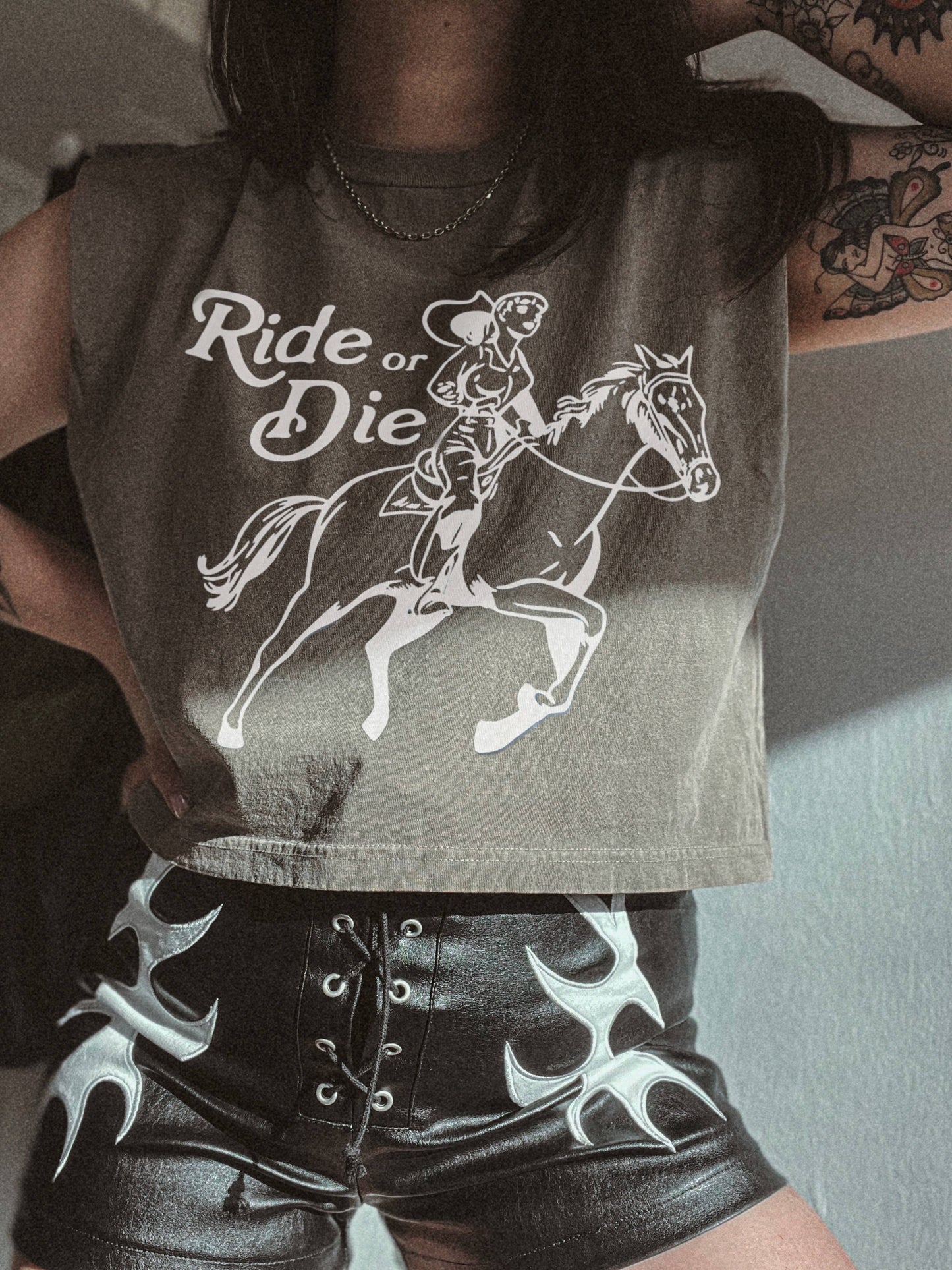 Ride or die western Crop Muscle Tee