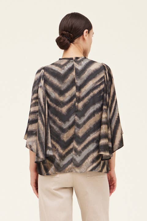 Quartz Pleated Sleeve Top