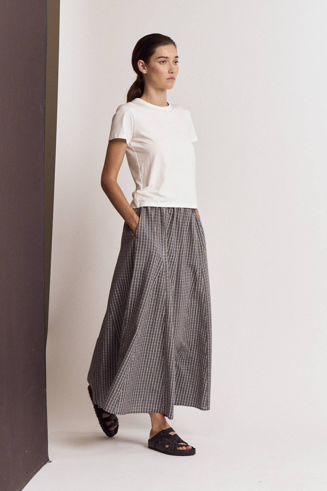 Laurel Essential Round Neck Tee